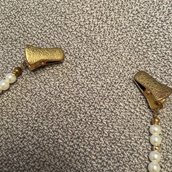 Eyeglass Chain Lanyard Holder Leash Beaded with Faux Pearls & Gold Beads - Picture 3 of 6